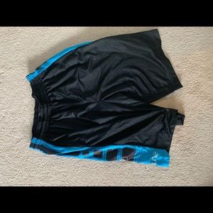 Men’s Lg Nike Elite basketball shorts
